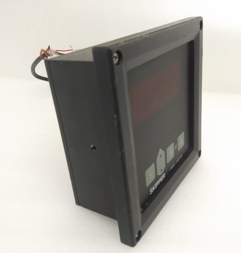 SKIPPER DIGITAL DEPTH REPEATER IR301 INPUT POWER 24VDC