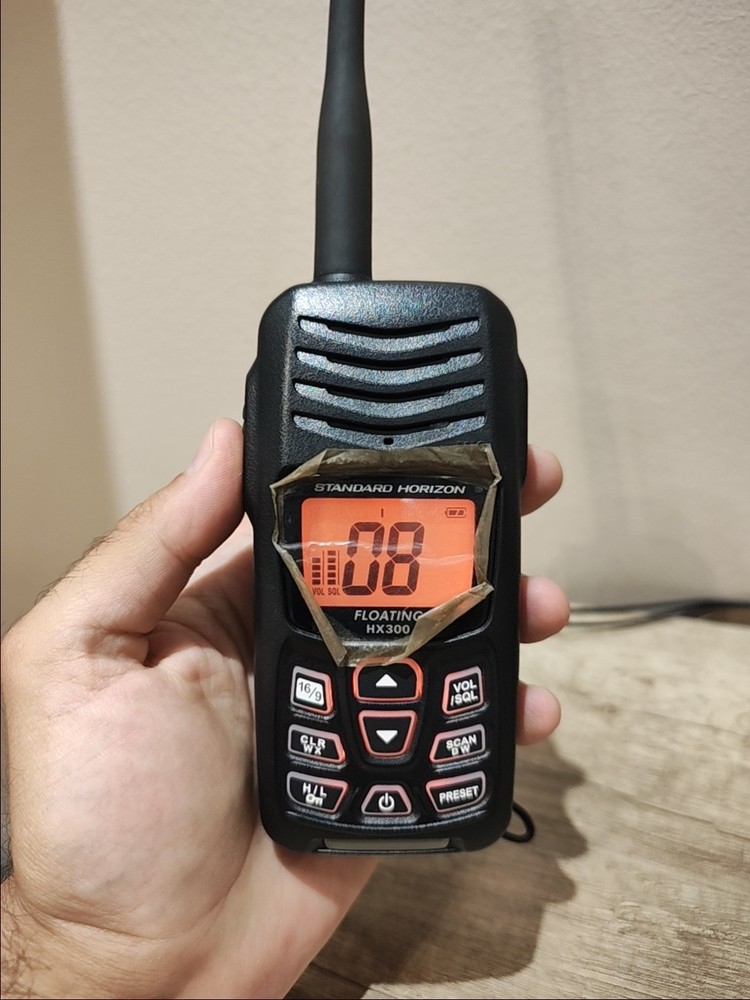 Standard Horizon HX400