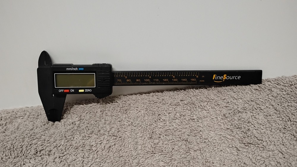 3 Fine Source Carbon Fiber Composite Digital Caliper 150 mm 6". (00)