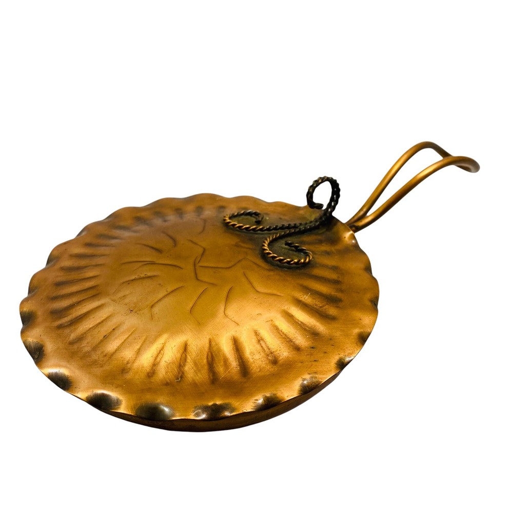 Vtg Solid Gregorian Copper Hand Hammered Butler Pie Crust Crumb Ash Collector