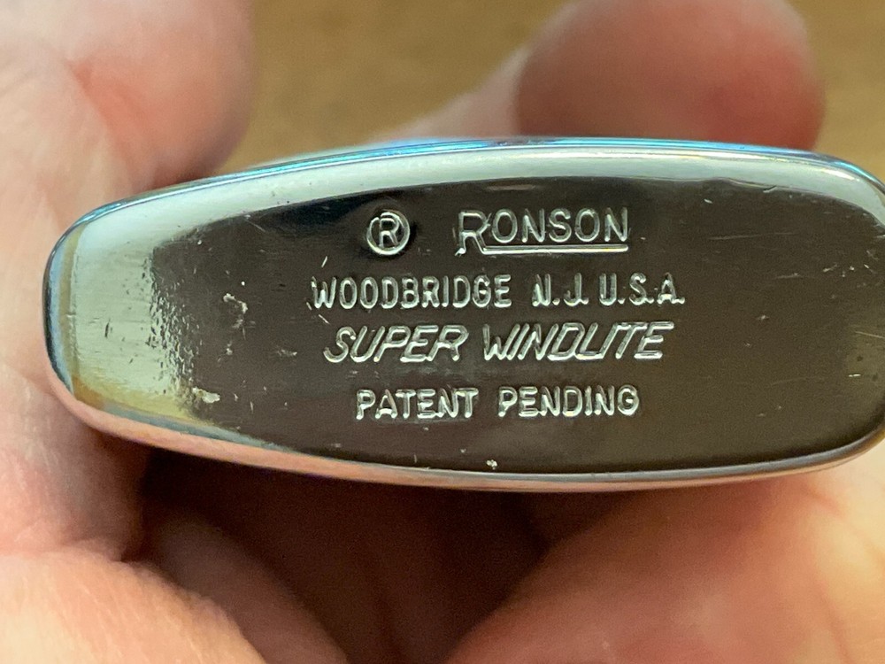 Vintage Ronson Super Windlite Lighter