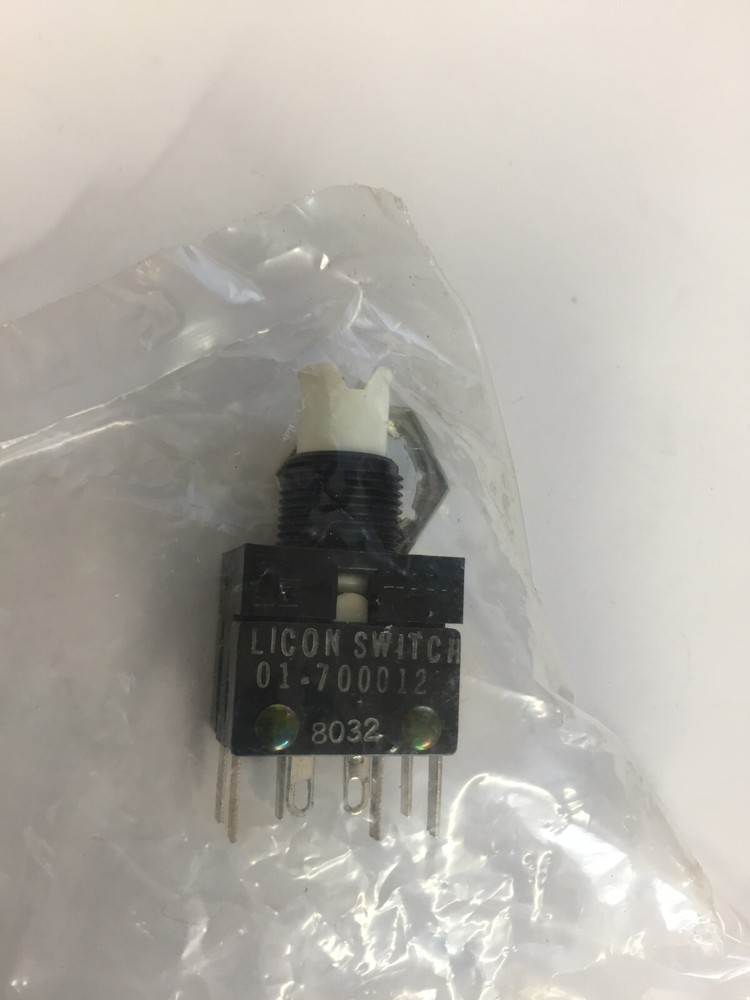 01-700012 ITW LICON SWITCH NOS