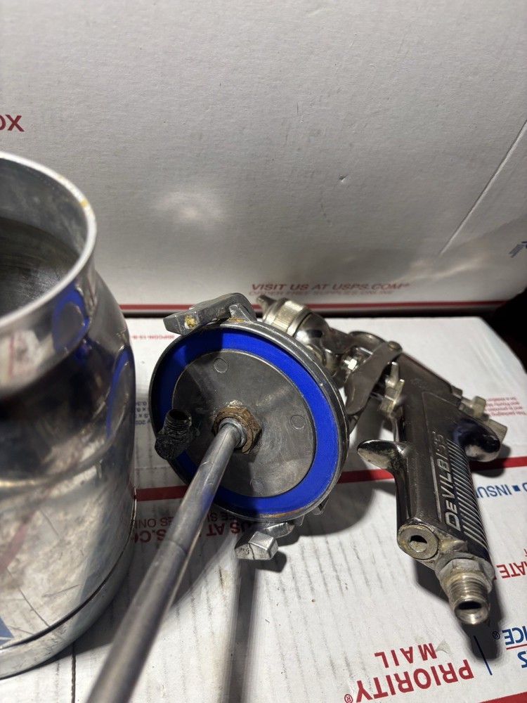 Devilbiss Plus Siphon feed Spray Gun