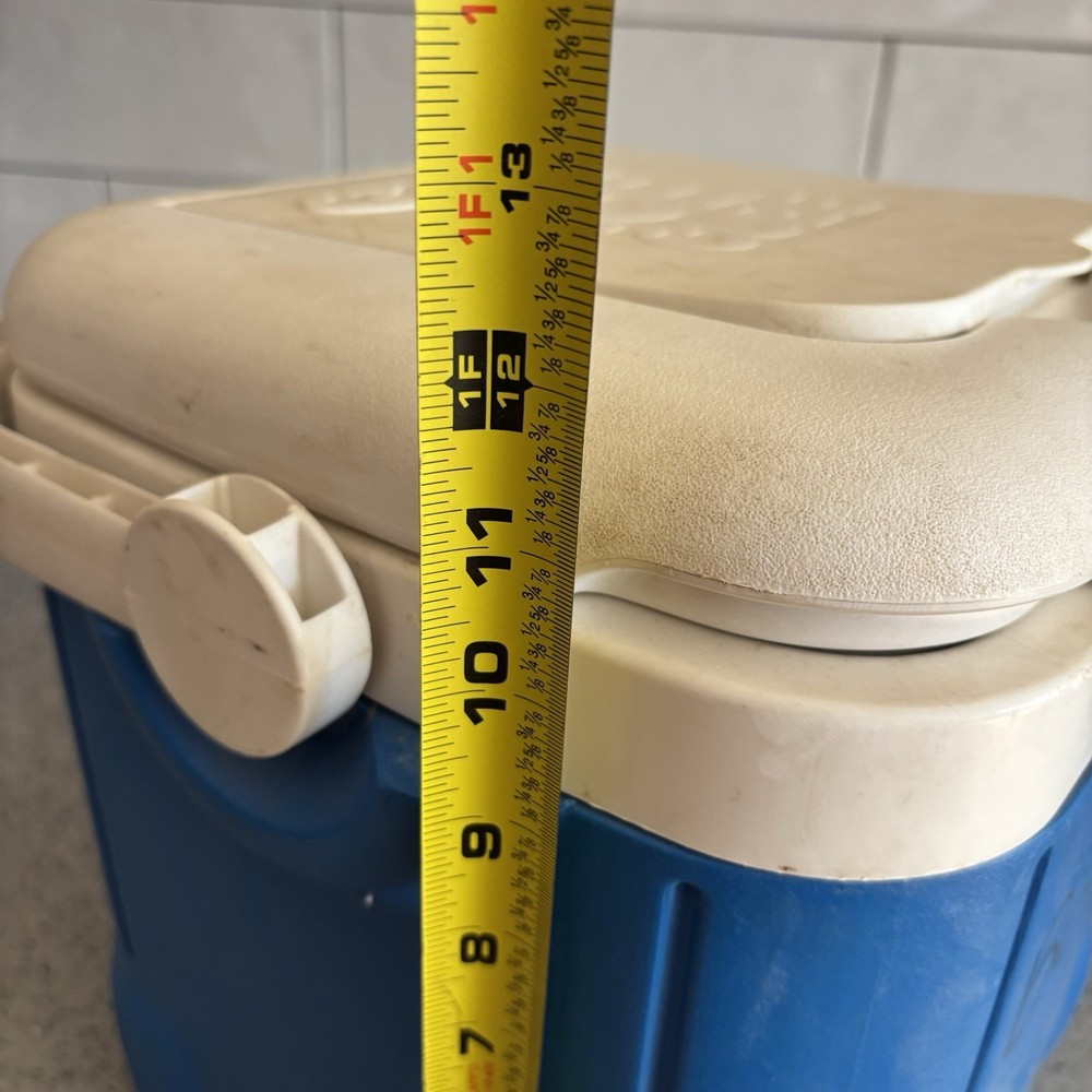 Vintage Igloo Ice Cube 12 Quart 14 Can Plastic Cooler w/ Top Compartment, Handle