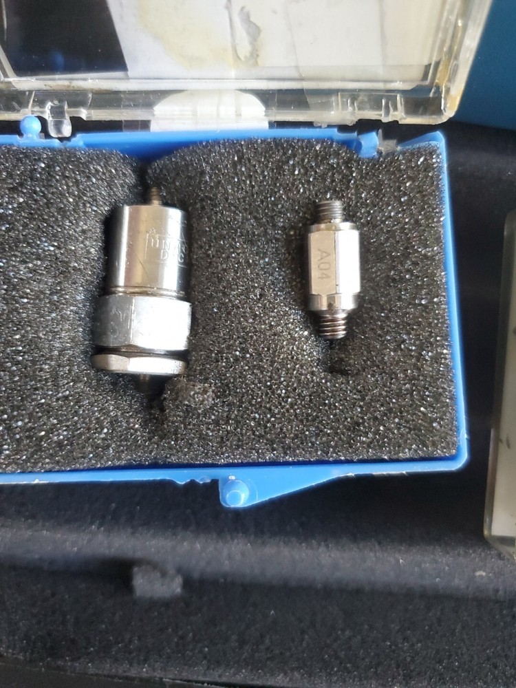 Pcb piezotronics Voltage Amplifier Model 494A SET