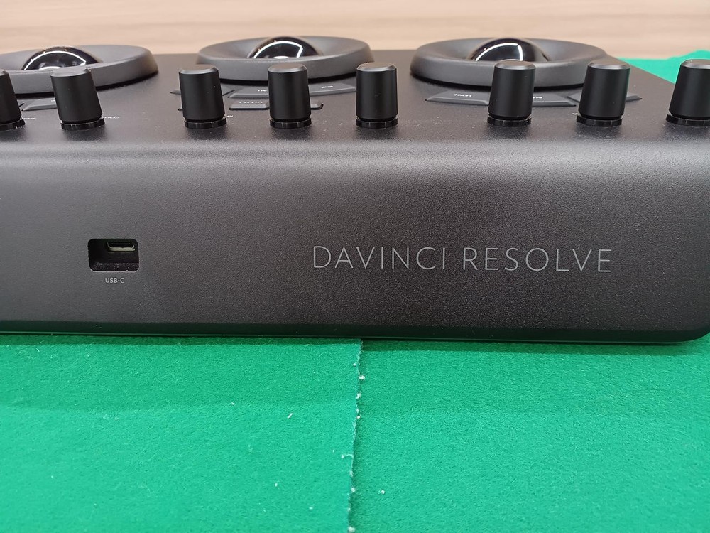 Blackmagic Design Davinci Resolve Micro Panel Black