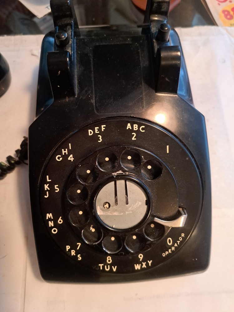 Vintage Bell Systems Black Rotary Telephone. UNTESTED AS IS
