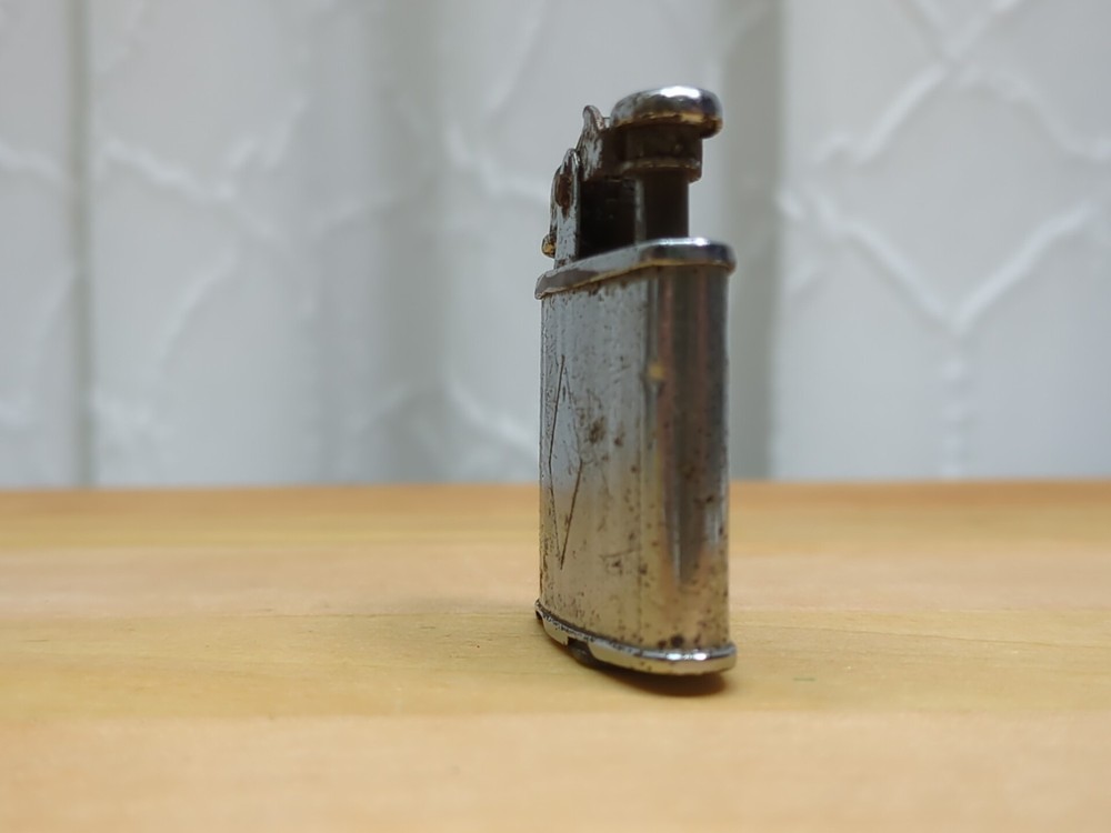 Vintage Ronson Art Deco Design Lighter Silver Tone