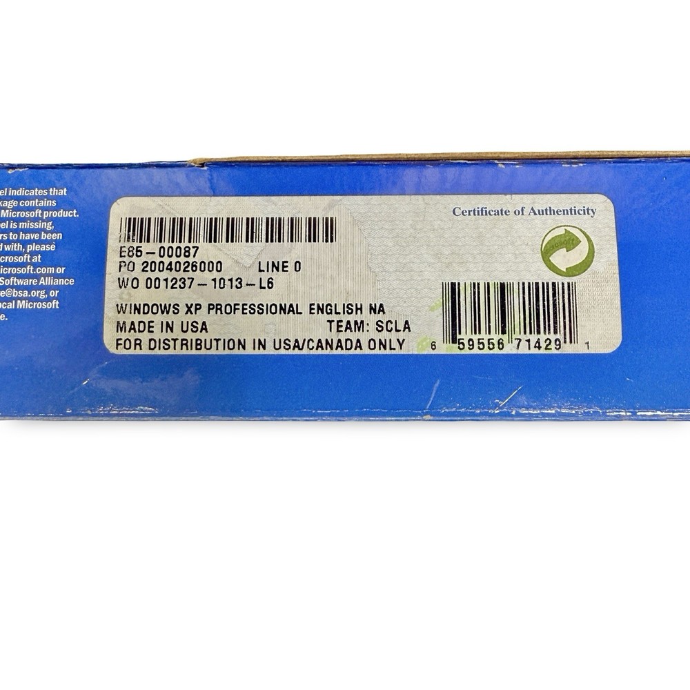 Microsoft Windows XP Professional 2002 Upgrade COMPLETE w/ Key Box Disc