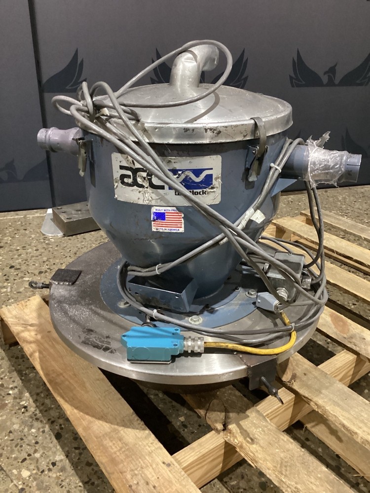 AEC WHITLOCK PVH-071G VACUUM HOPPER LOADER USED