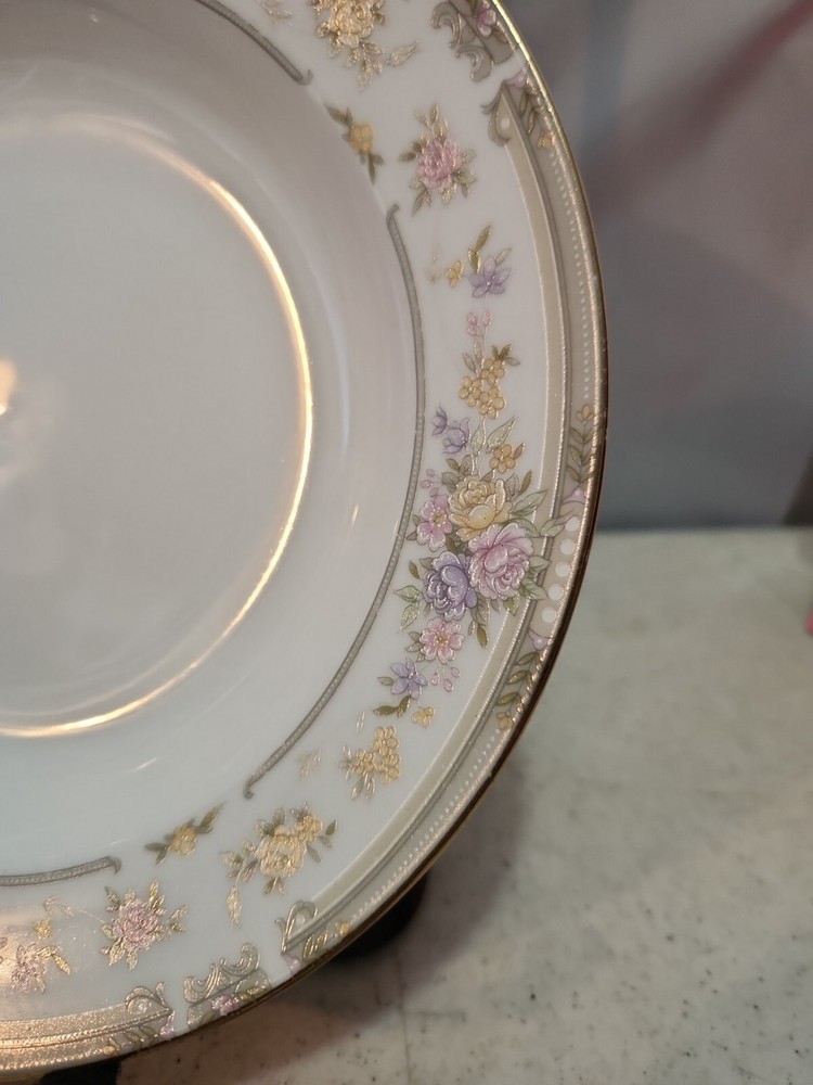 5 Farberware Salad Bowls "South Hampton "