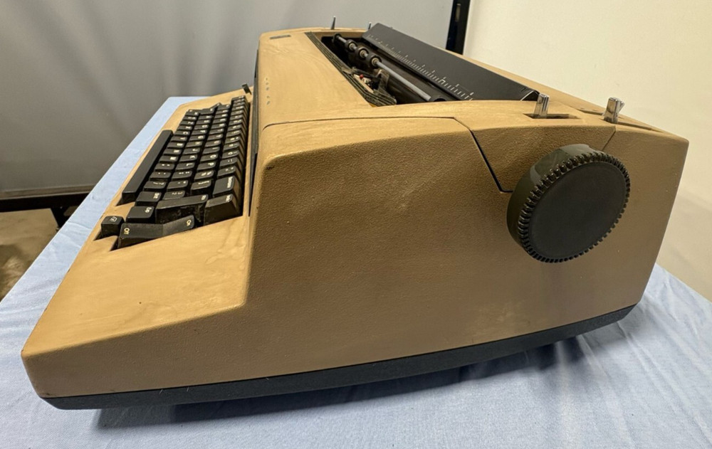IBM Correcting Selectric III 3 Lite Brown Electric Typewriter