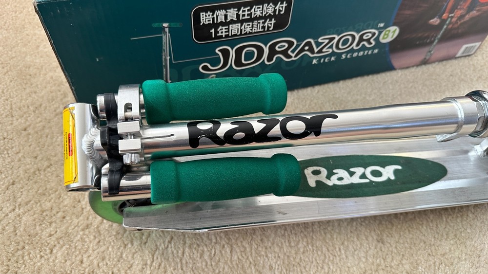 JDRazor Kick Scooter Silver Original Box