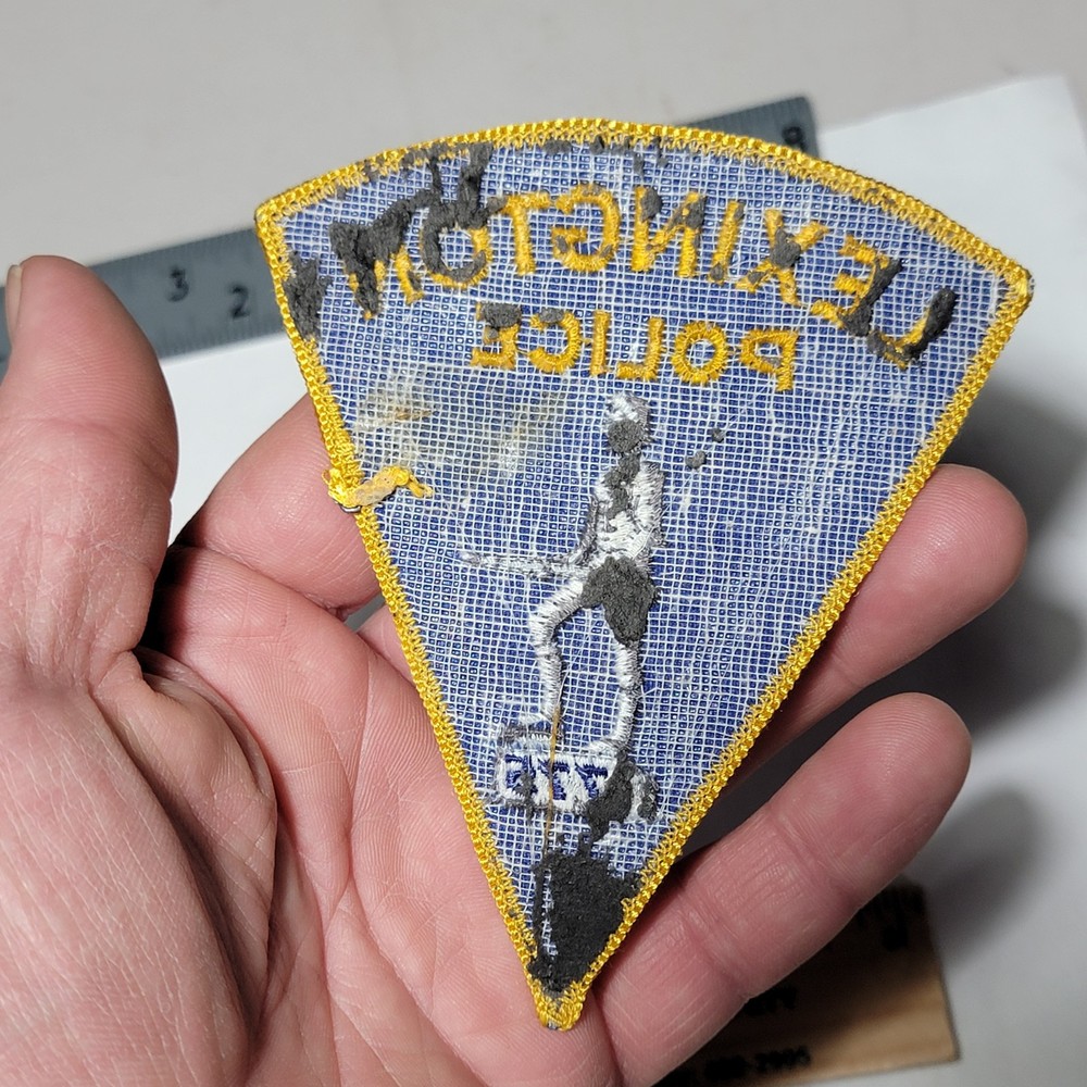 Bin1 B17 Police patch Massachusetts Lexington