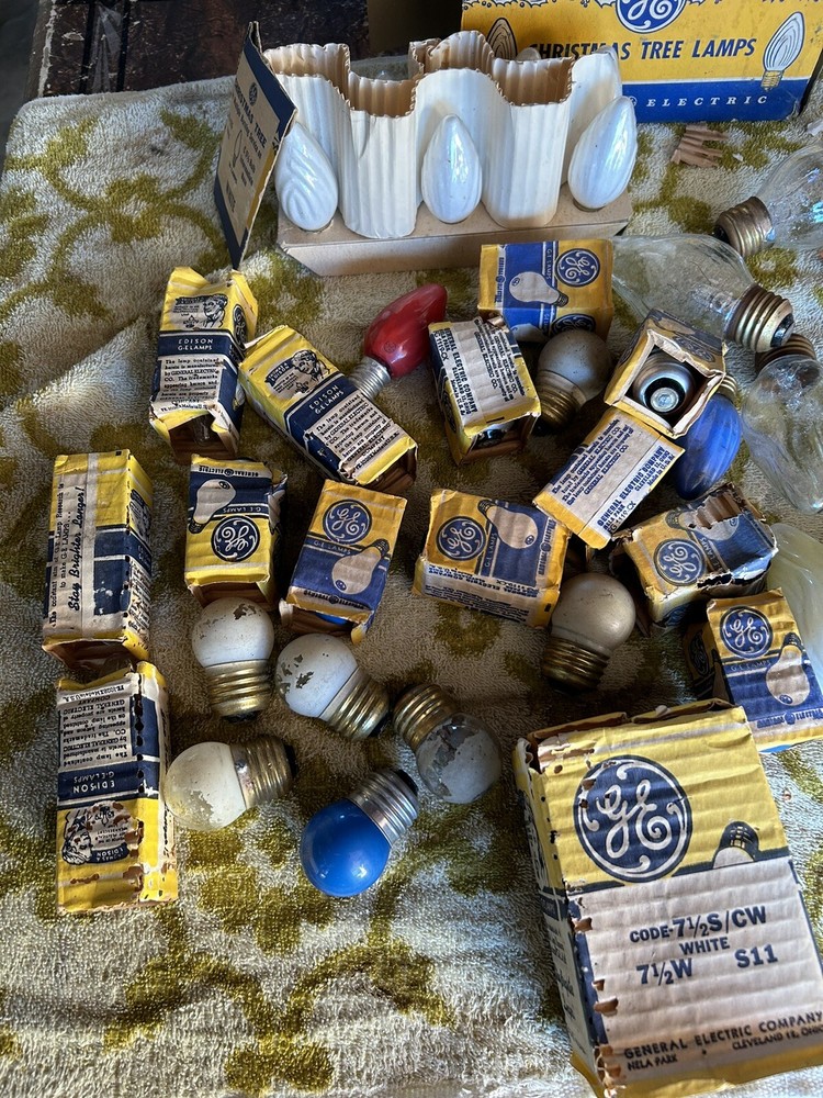 Lot Vintage Christmas Light Bulbs Mixed GE.