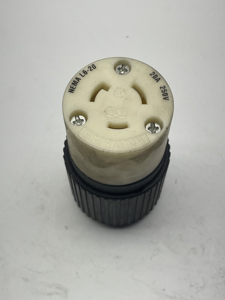 BRYANT RECEPTACLE 20A 250V NSNP