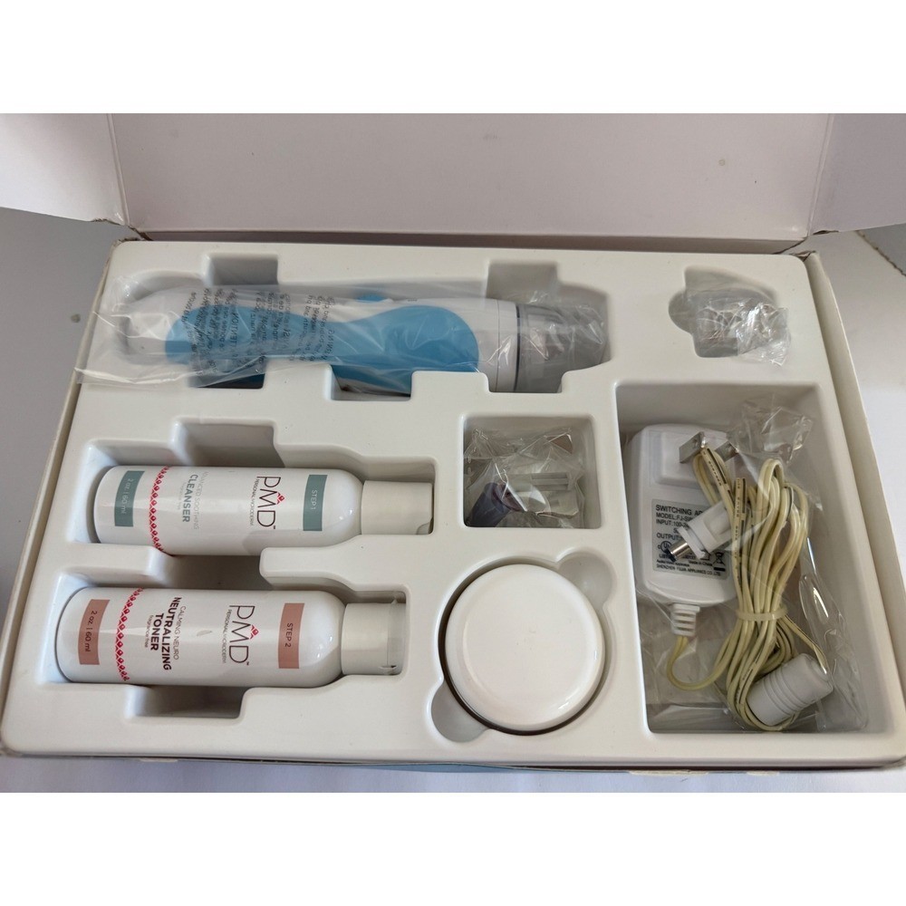 PMD Personal Microderm Complete System Blue with Starter Kit Skin Care Set NEW