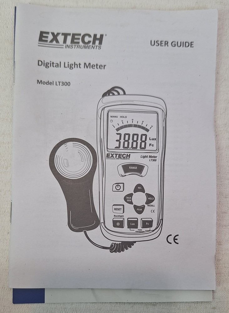 Extech Instruments LT300 Digital Light Meter /w Black Carrying Case Untested