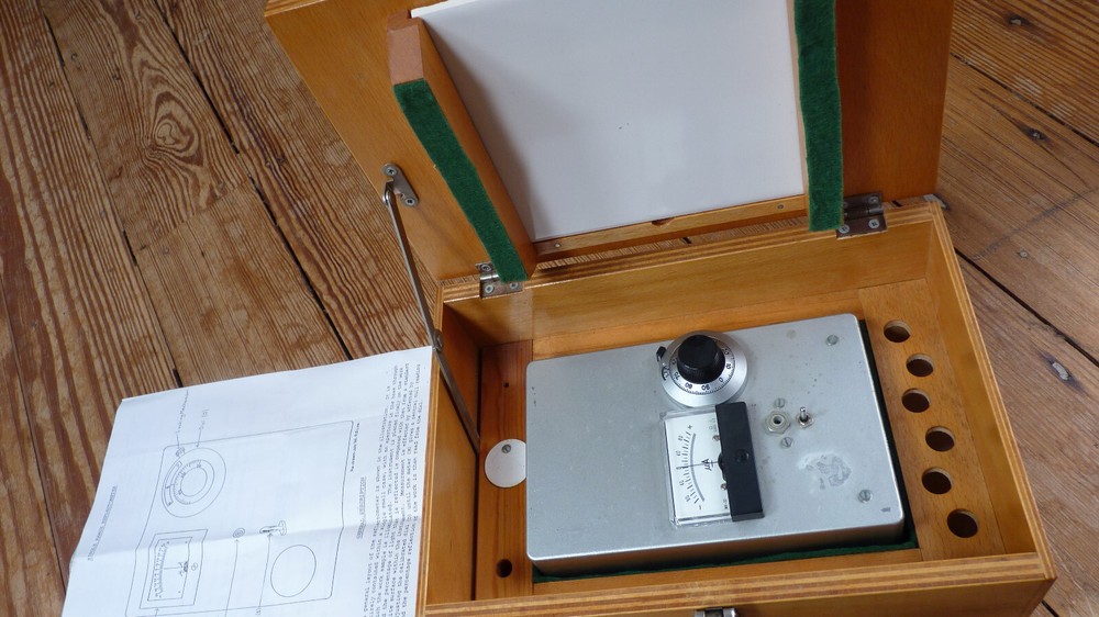 Vintage single range reflectometer