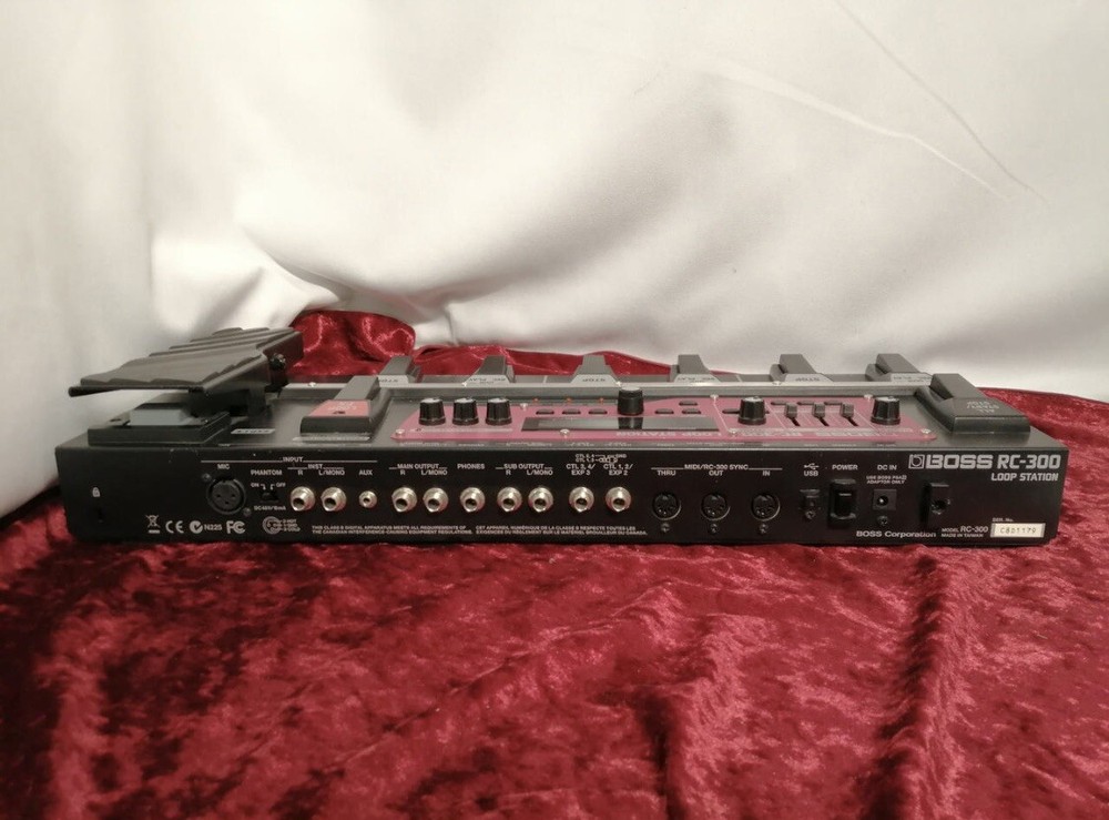 Boss RC-300 Loop Station Guitar multi-effects pedal Test Completed