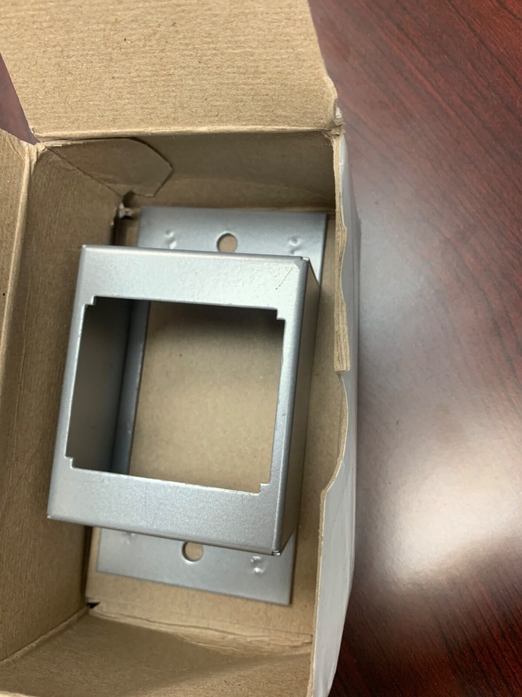 Wiremold pole boot new on box