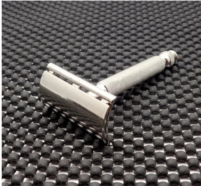 Replitech 1965 Tech Chrome Edition. Features a Brass Ball End Handle