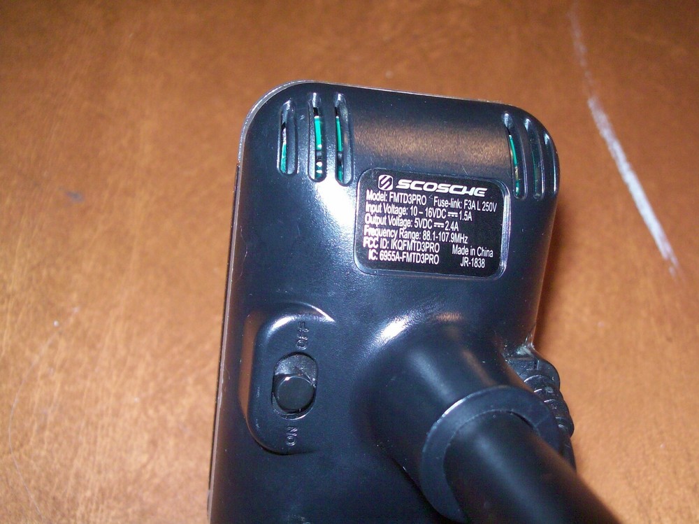 Scosche FM Stereo Transmitter FMTD3PRO