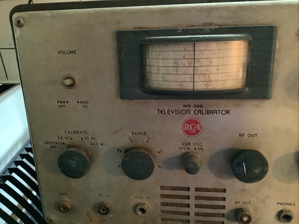 RCA Type WR-39B Television Calibrator Powers On But Untested