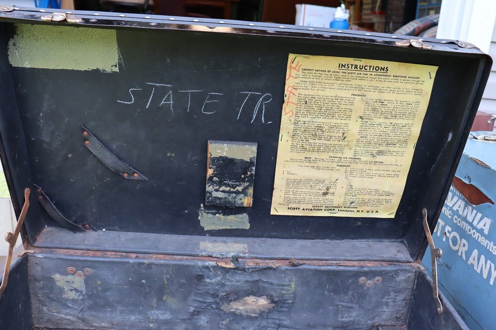 Vintage Scott Air pak case (empty)