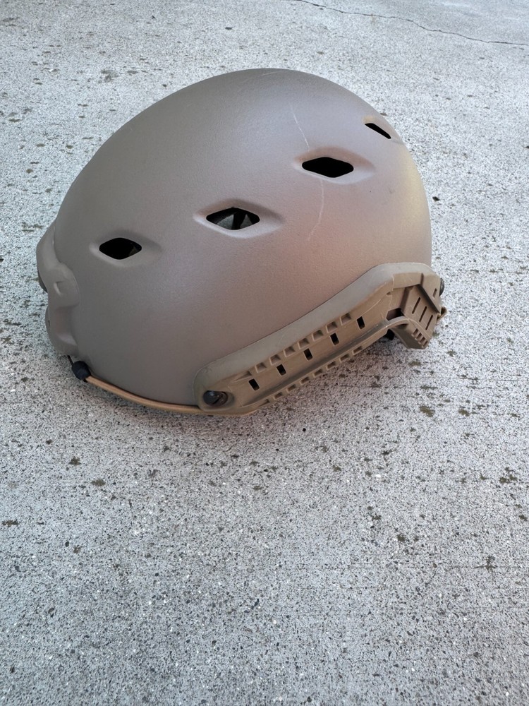 Tactical Airsoft Tan Fast Helmet Size Large