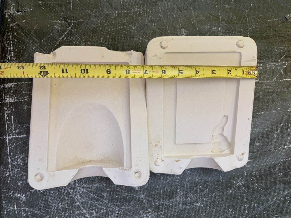 VINTAGE DUNCAN CERAMIC MOLD #DM-140E RABBIT FRAME