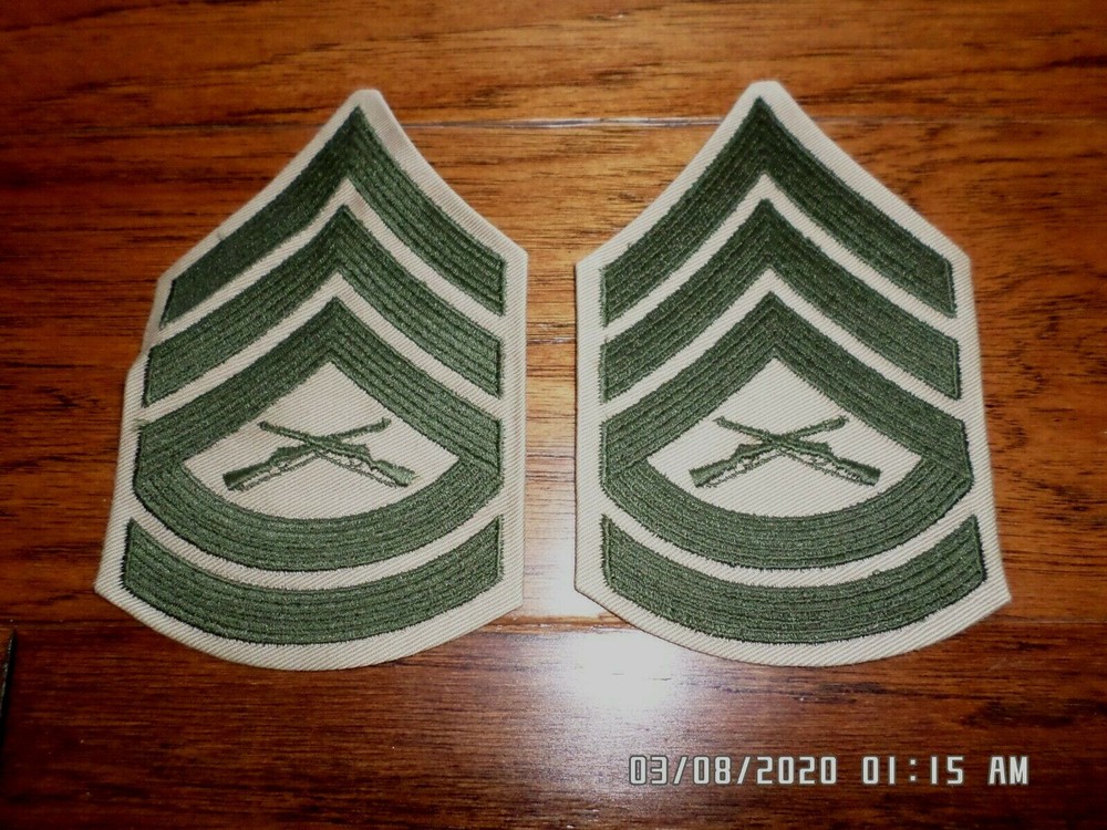 MARINE CORPS GUNNERY SERGEANT SHOULDER PATCHES SERVICE KHAKI UNIFORM CHEVRON