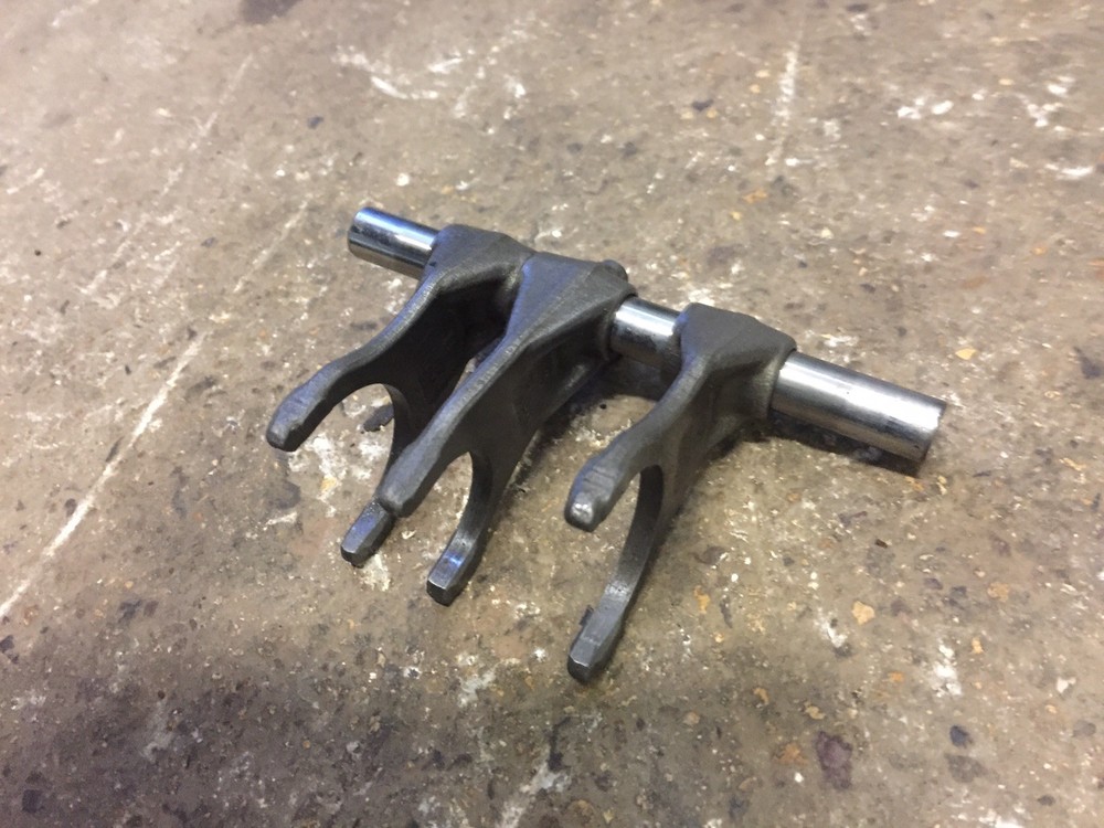 Honda Cbr600f Gearbox Selector Forks From A 2007 Model