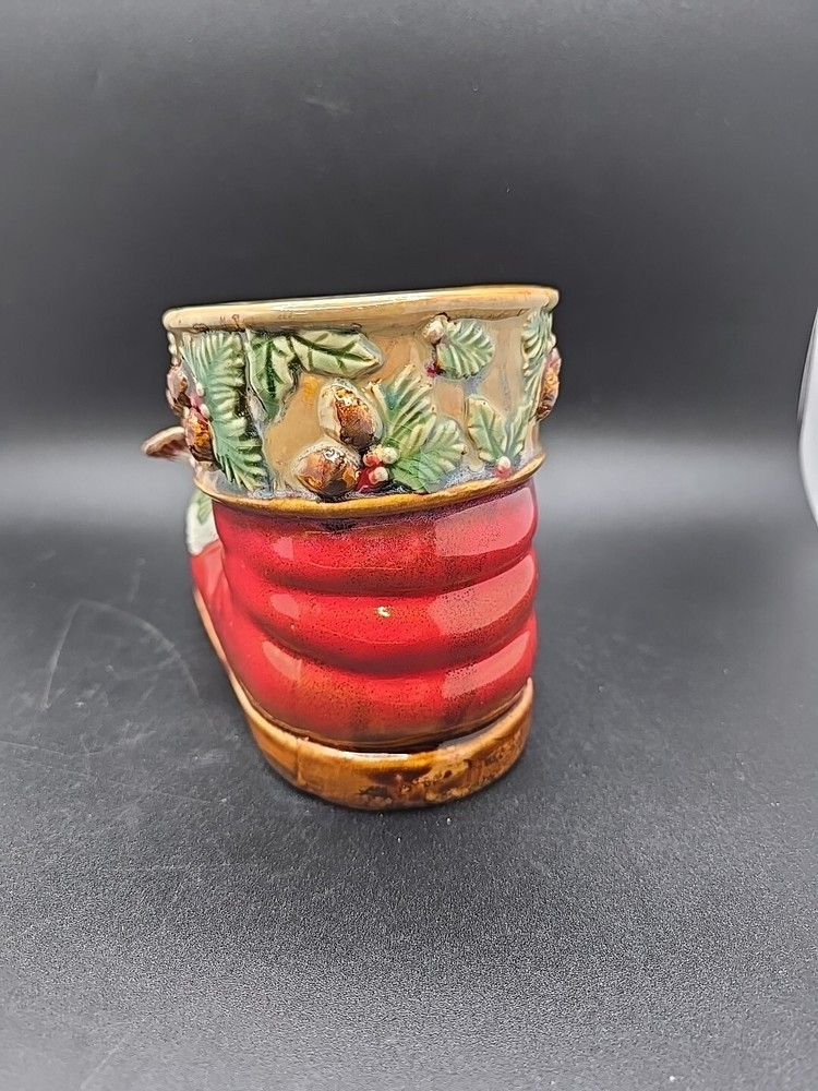 CERAMIC CHRISTMAS SANTA BOOT PINE CONES CARDINAL BIRDS Table Decor