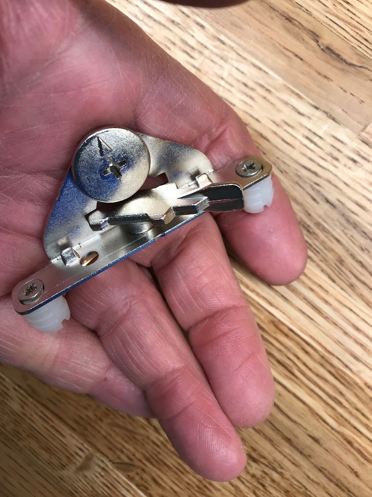 (1) Pair Indaux SUPRA QUICK ASSEMBLY Drawer Front Fixing Brackets D-4