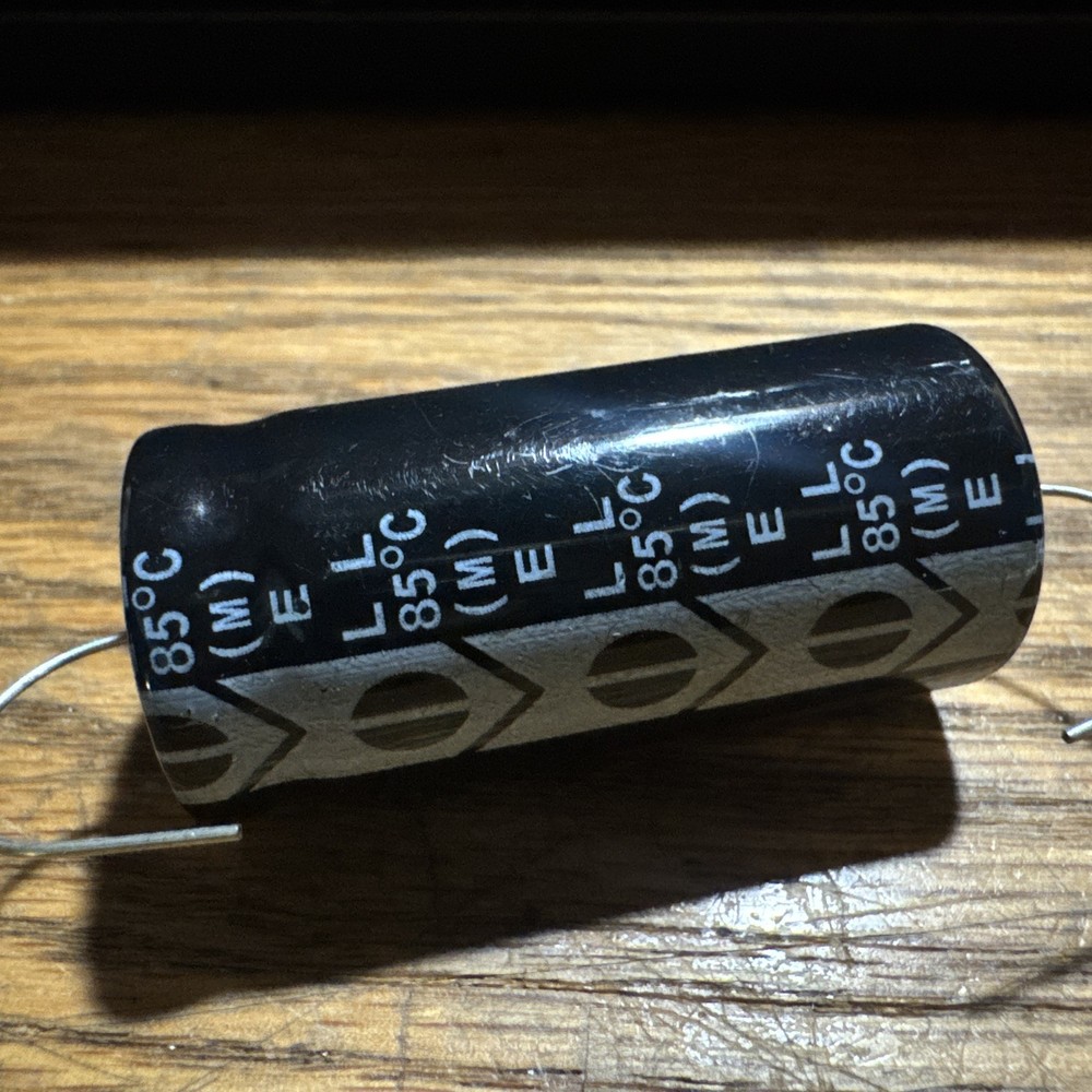 4700uF 63V Electrolytic AXIAL Capacitor