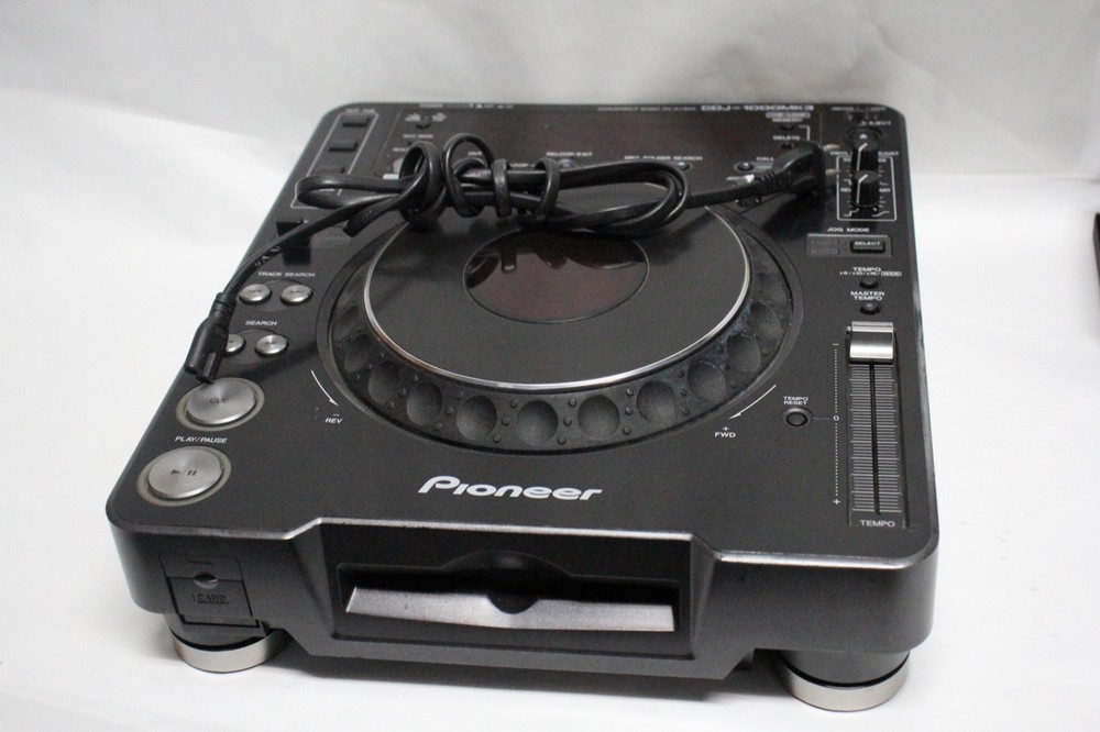 Pioneer CDJ-1000MK3 Compact Disc DJ Player w/ Power cable