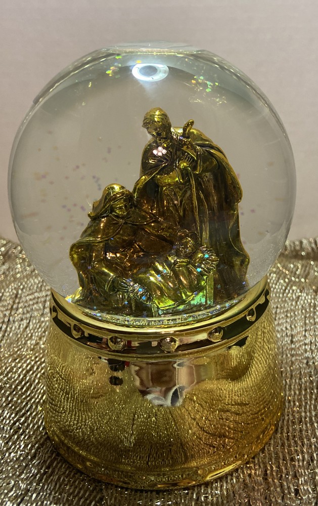 5” Nativity Scene Snow Globe Musical water Globe.