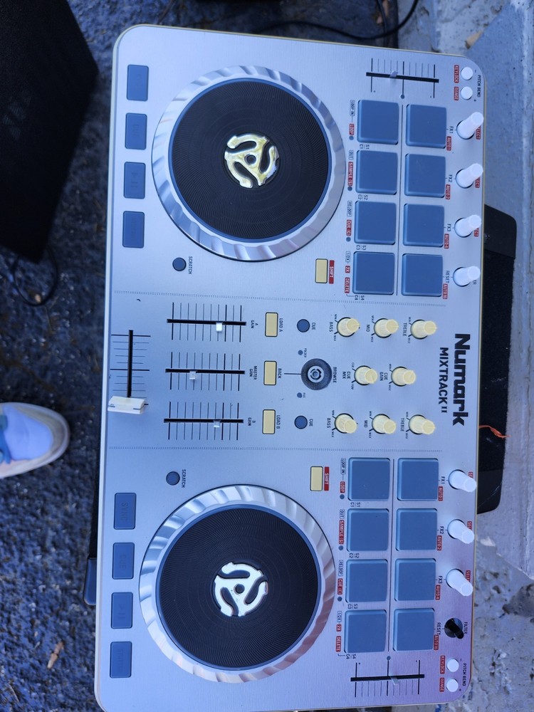 Numark Mixtrack II Double Deck DJ Controller Tabletop Pitch Control USB Silver