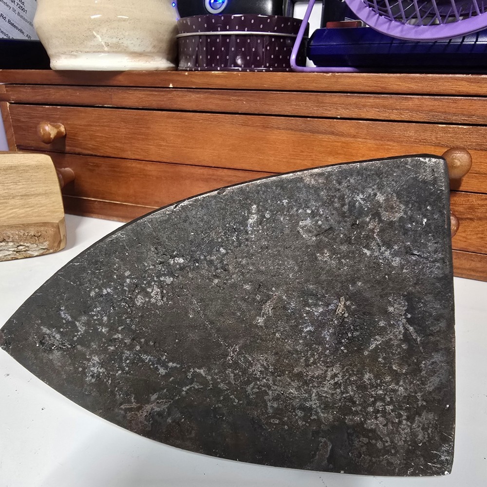 Vintage Cast Iron Flat Iron Vintage