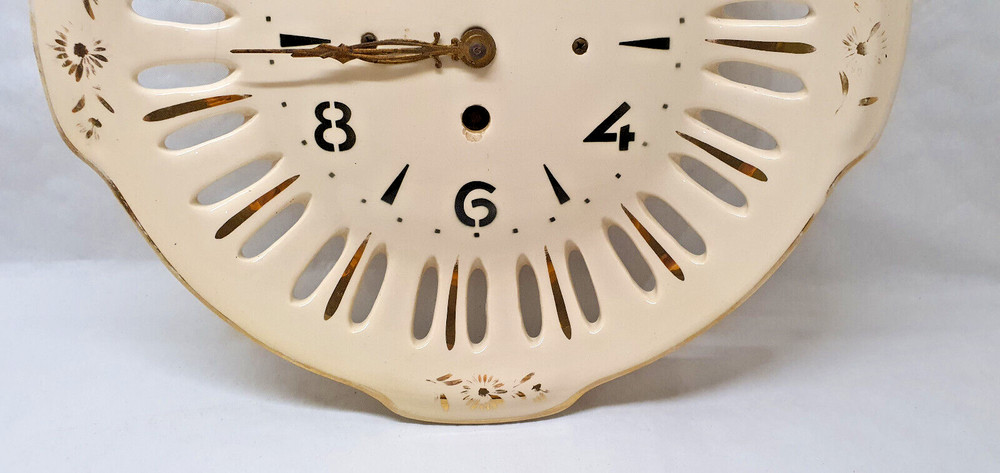 Old Clock Ceramic FFR Cream Color and Gilding