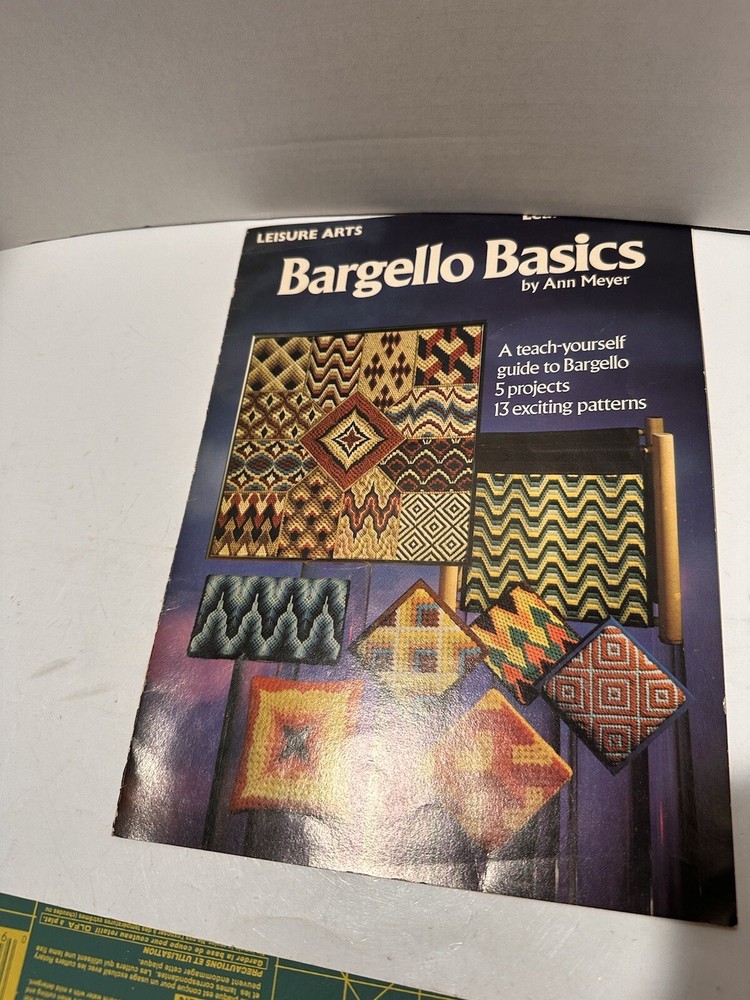 Bargello Basics Leisure Arts 5 projects 13 patterns Florentine Work by Ann Meyer