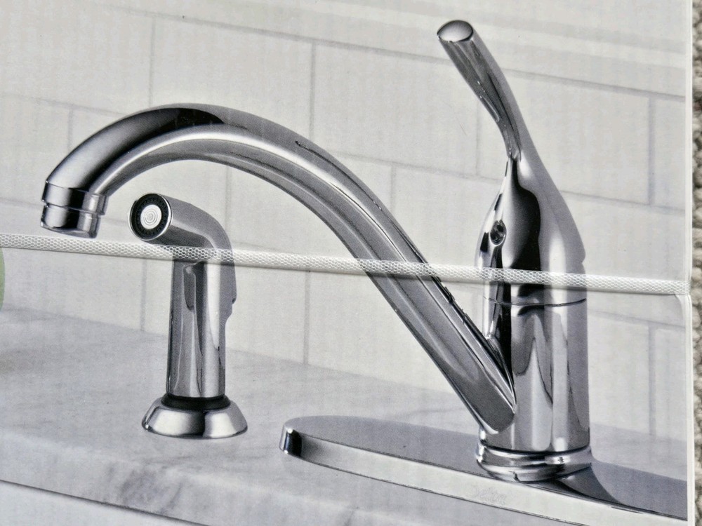 Delta 400-DST Classic Kitchen Faucet With Side Sprayer Chrome