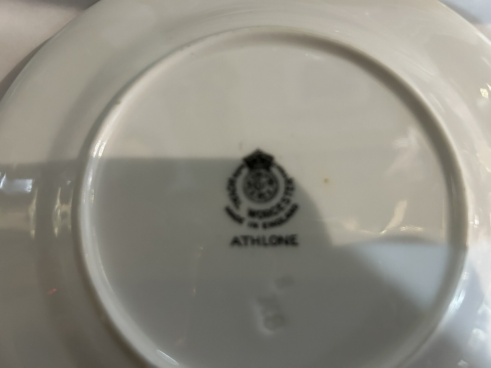 Royal Worcester Athlone Dinner Plates 10,5” 12 Available
