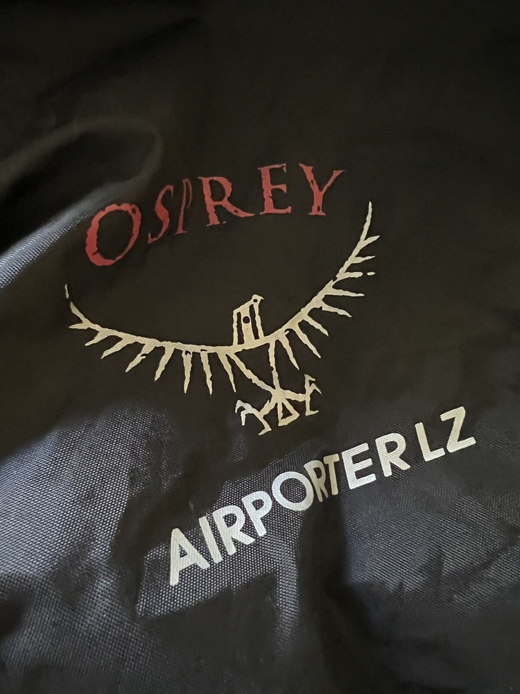 osprey airporter Liz Black Large (Read Description)