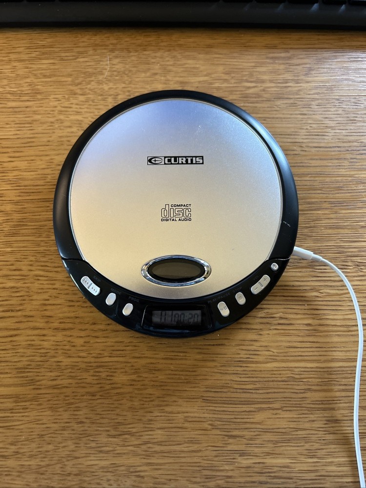 Curtis Personal Portable CD Player Model CD145 (Discman) Silver Tested & Working