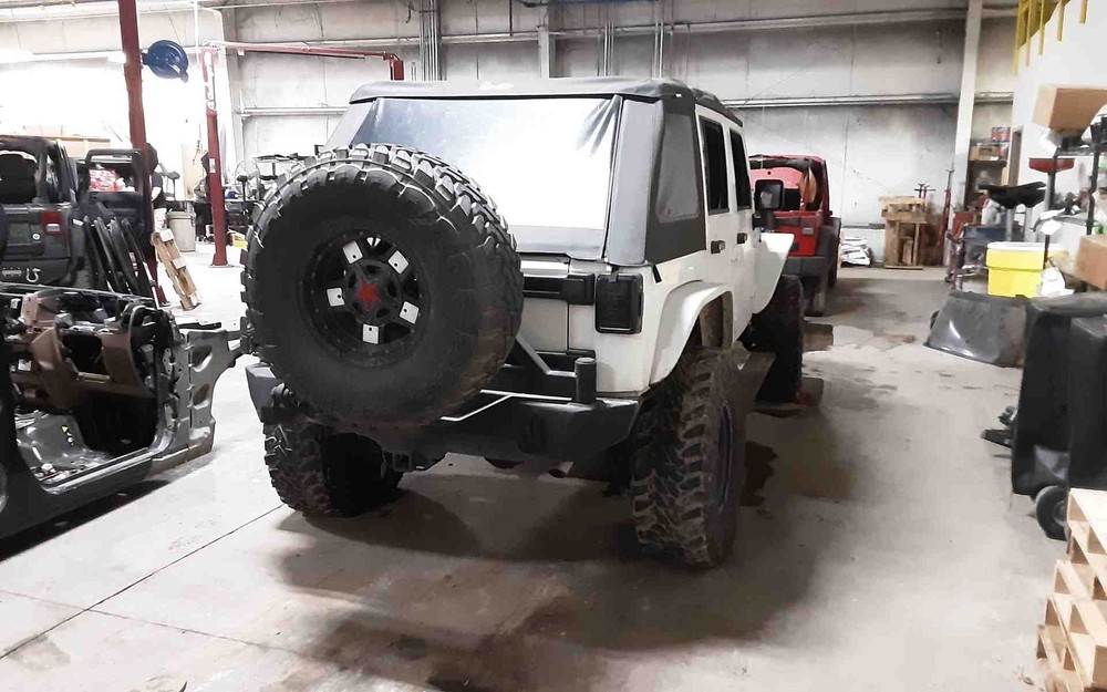 Used Windshield Frame fits: 2015 Jeep Wrangler Grade A