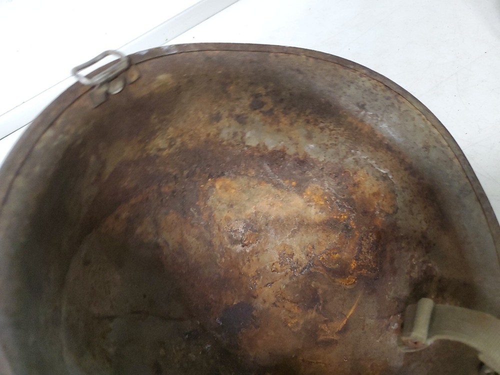 U.S WWII M1 HELMET ?
