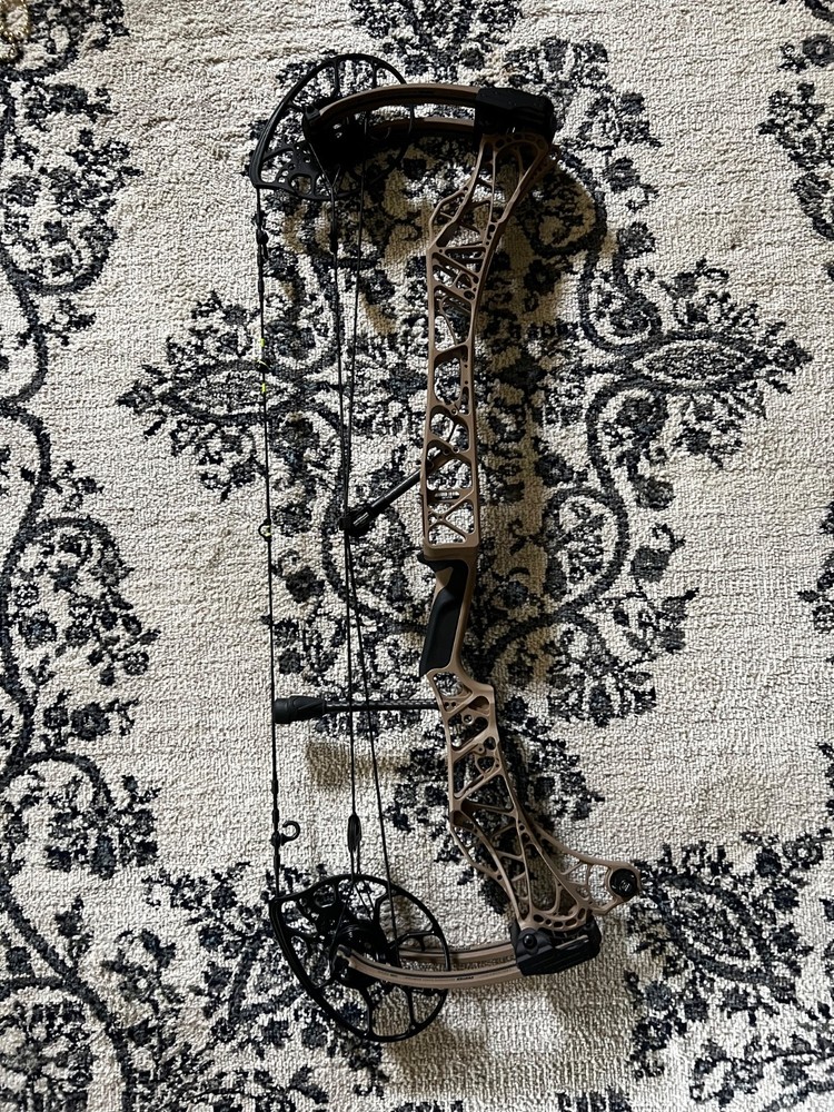 Mathews Lift 29.5 RH With Extras