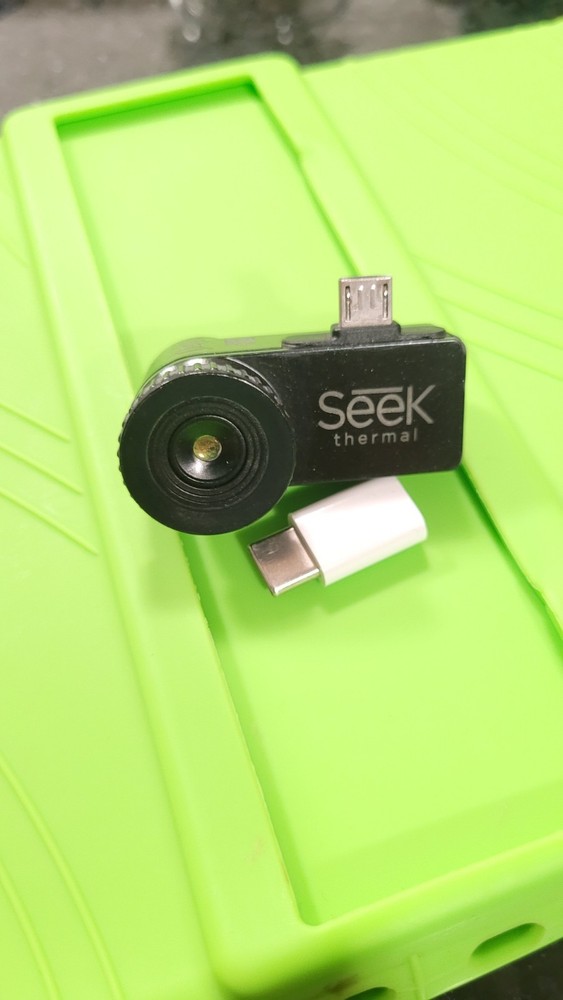 Seek Thermal Camera UW-AAA Compact Imaging Camera (Micro-USB + type-C adapter)